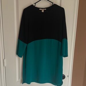 Colorblock Shift Dress – Black & Teal – Size M